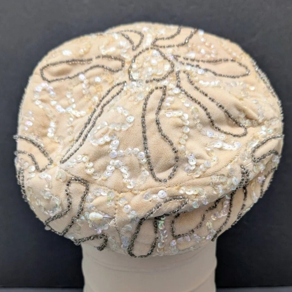 Vintage Women's Cloche Pillbox Hat Sequin Beaded Velvet Ivory Fancy Cream Mod